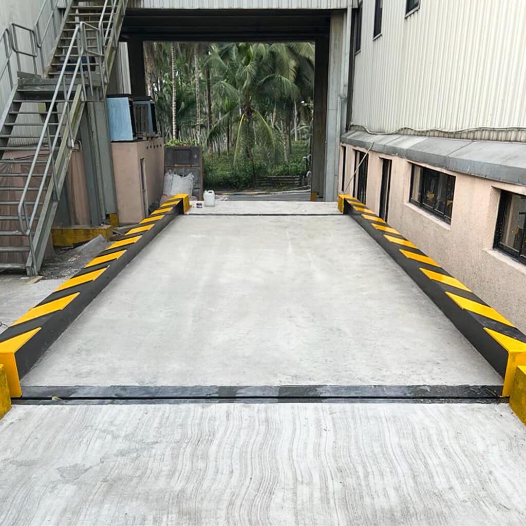 Truck scale installation in Sri Lanka