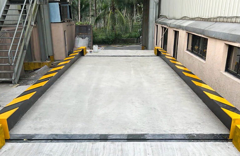 Truck scale installation in Sri Lanka